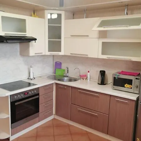 Utulny Apartman S Dlouhym Balkonem דירה פראג